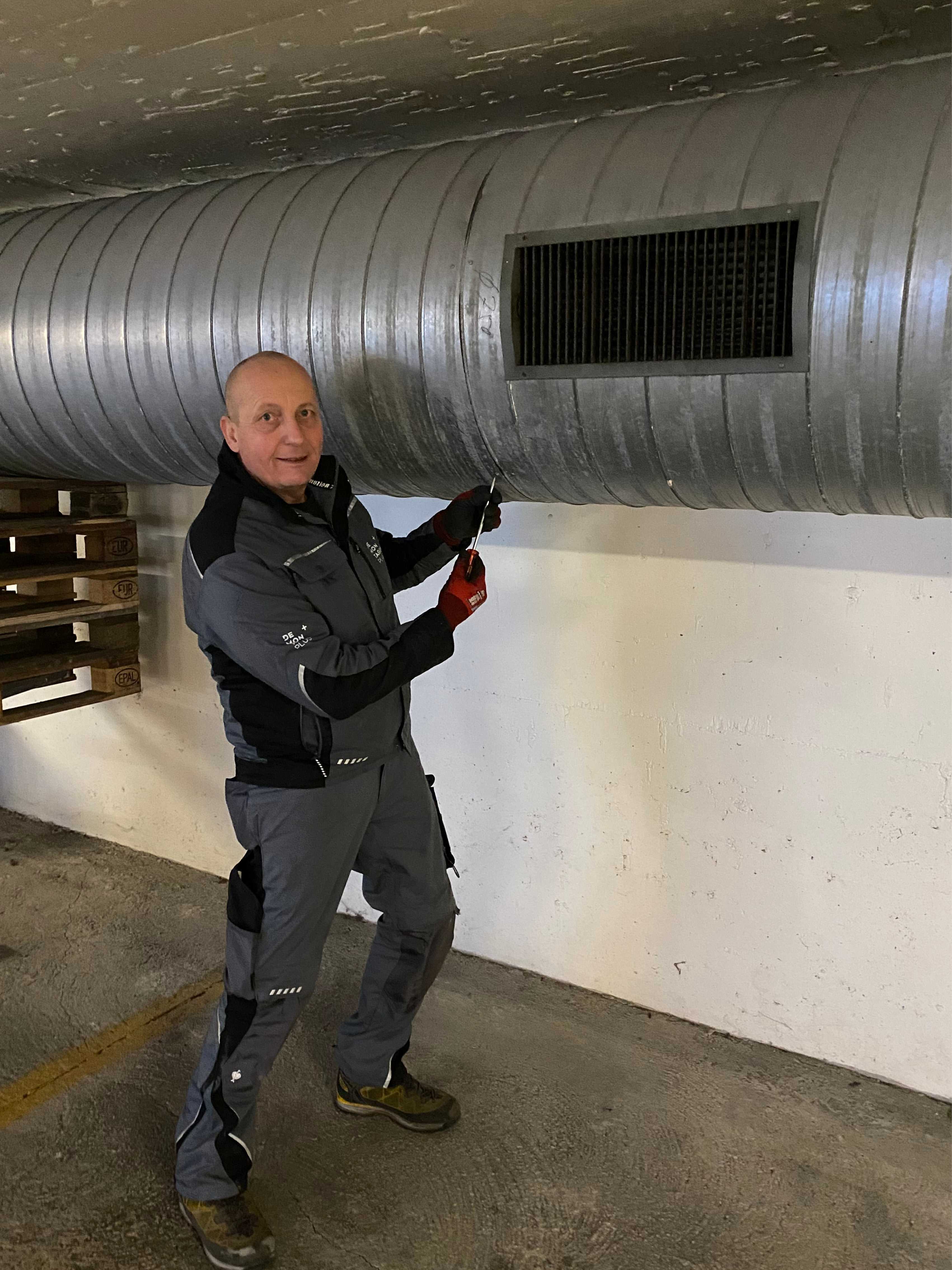 Projekte-Demontage-StWE-Tivoli-Spreitenbach-Lueftung-01