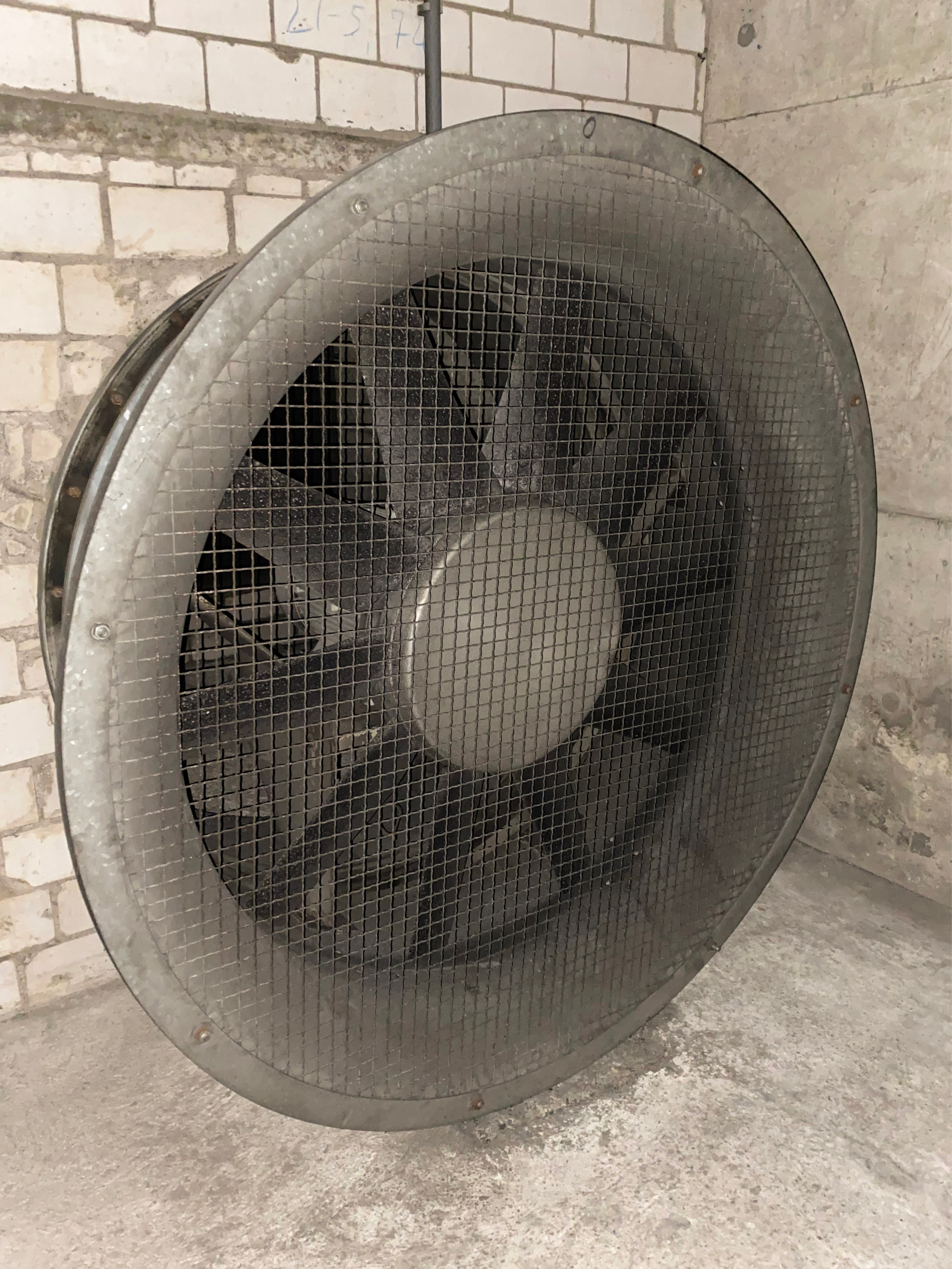 Projekte-Demontage-StWE-Tivoli-Spreitenbach-Lueftung-06